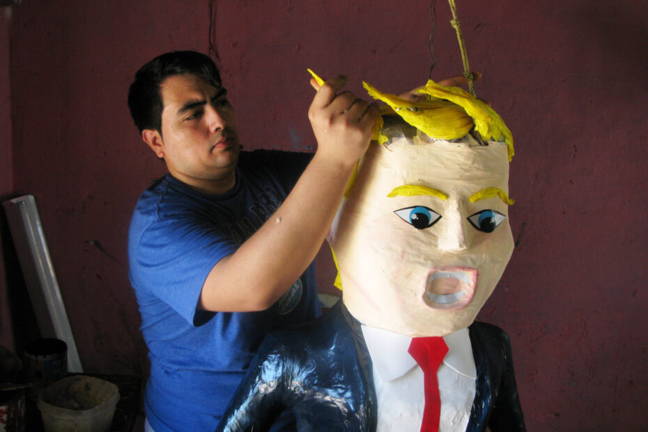 trump piñata